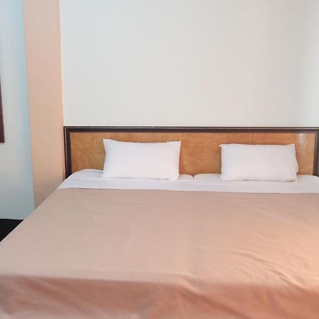 Manilath Guesthouse Ban Houayxay Quarto foto